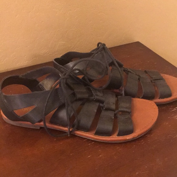 ▪️Chunky Strap Sandals▪️ - Picture 2 of 3